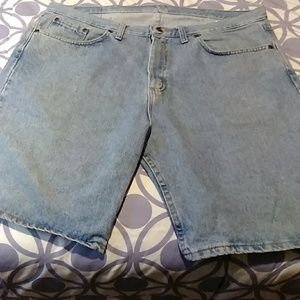 wrangler jeans shorts for men
